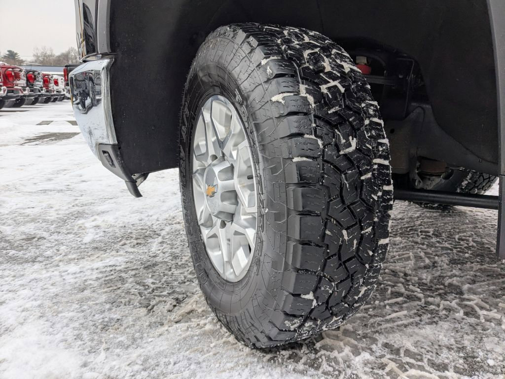 Certified 2024 Chevrolet Silverado 3500 LTZ w/ LTZ Plus Package image 37