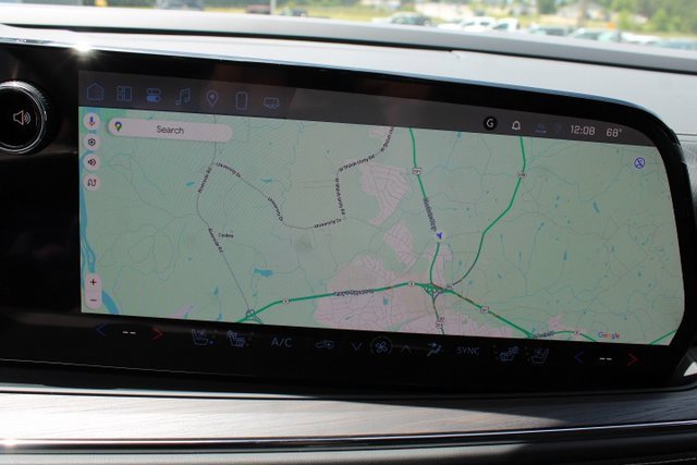 New 2025 Chevrolet Suburban Premier image 13