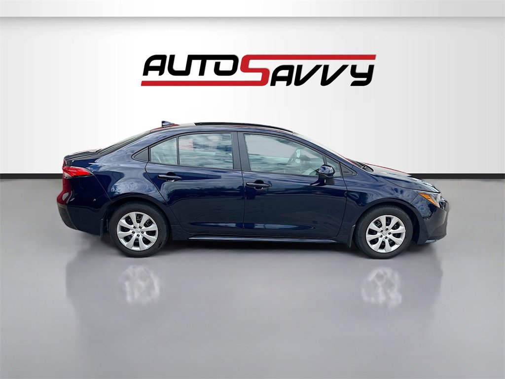 Used 2025 Toyota Corolla LE image 8