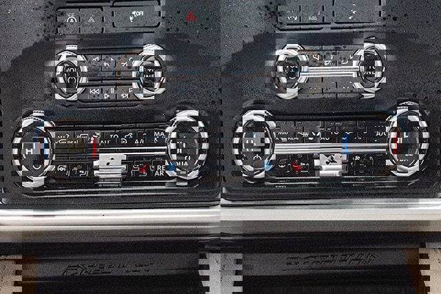 Used 2024 Ford Expedition Limited image 24