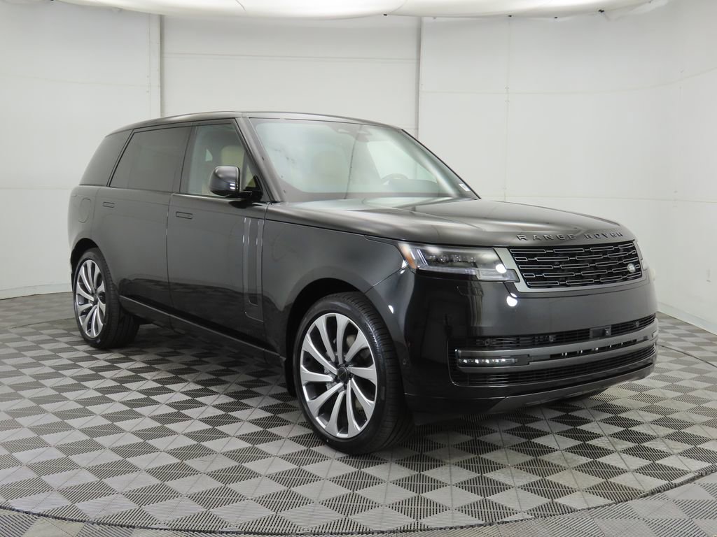 New 2026 Land Rover Range Rover Long Wheelbase SE image 3
