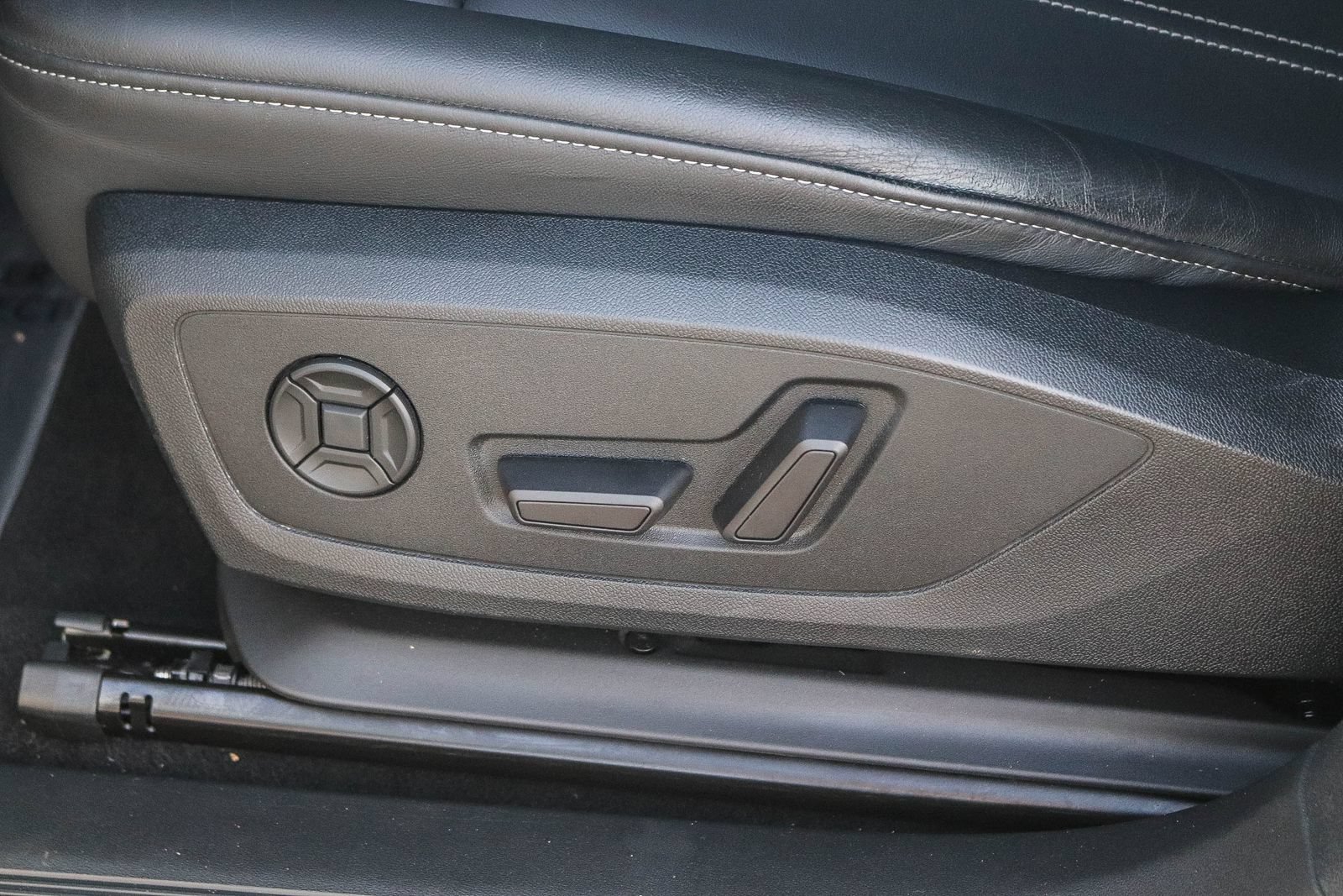 Certified 2023 Audi Q4 e-tron Premium Plus w/ Premium Plus RWD image 24