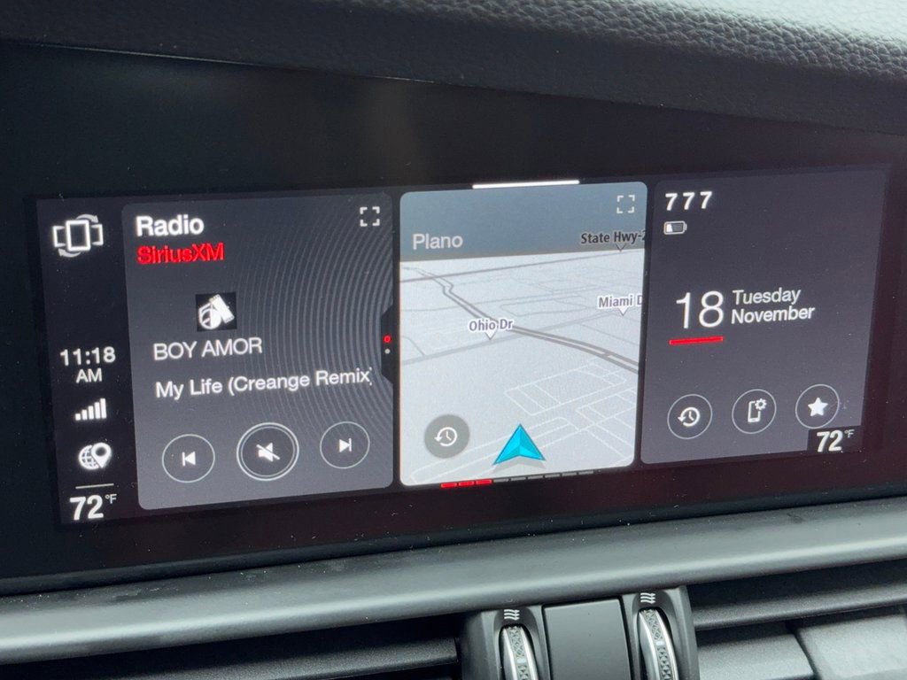 New 2025 Alfa Romeo Giulia Base image 21