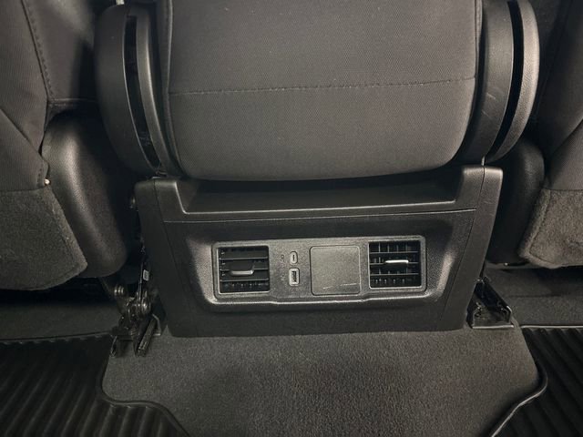 Used 2024 Chevrolet Silverado 2500 Custom w/ Custom Value Package image 23