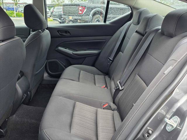 Used 2025 Nissan Altima 2.5 SV FWD image 16