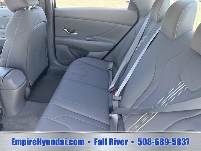 Used 2023 Hyundai Elantra SEL w/ Convenience Package FWD image 13
