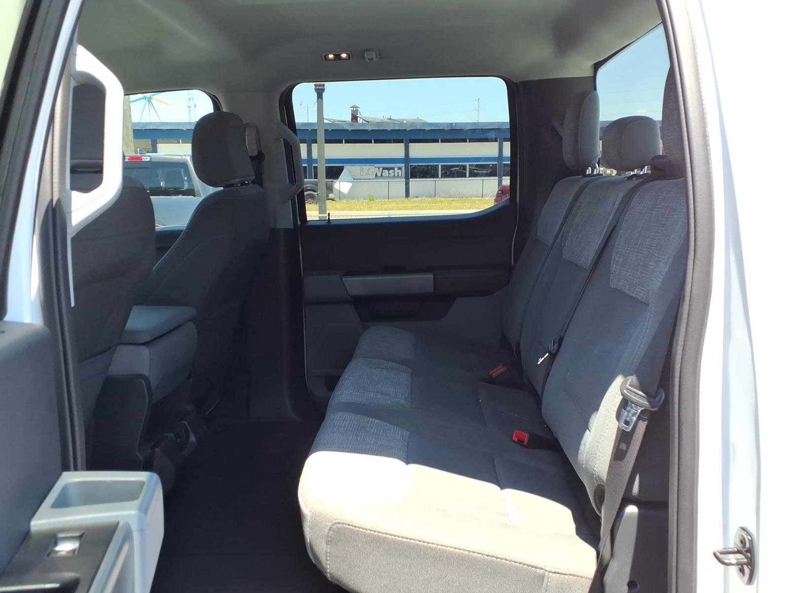 Used 2023 Ford F350 XLT w/ FX4 Off-Road Package AWD/4WD image 21