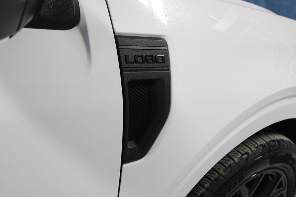 Used 2025 Ford Maverick Lobo AWD/4WD image 36