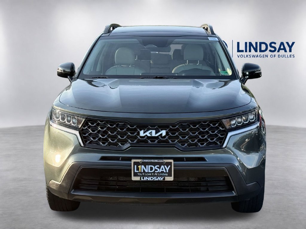 Used 2022 Kia Sorento S w/ Panoramic Sunroof Package AWD/4WD image 2