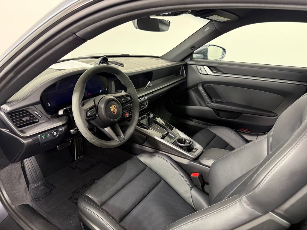 Certified 2025 Porsche 911 Carrera S RWD image 4