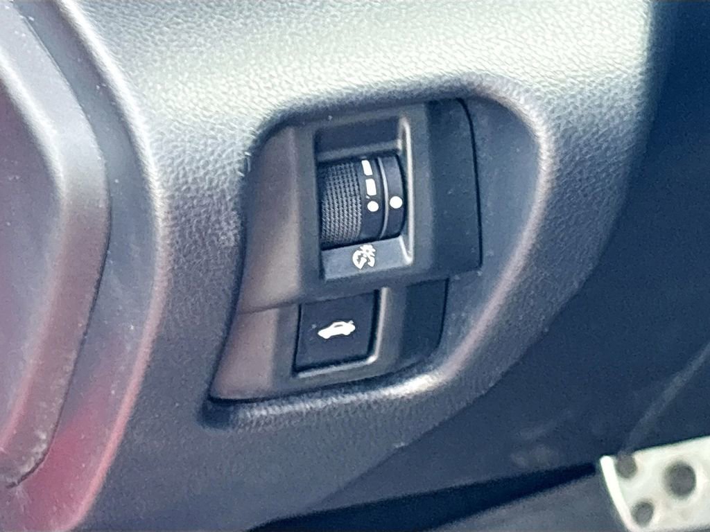 Used 2025 Toyota GR86 Premium w/ Performance Package image 10