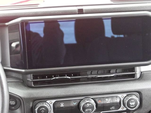 Used 2024 Jeep Wrangler Sport image 24