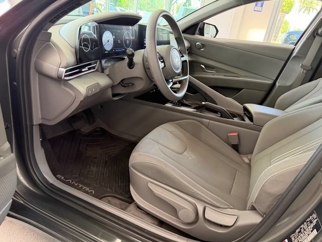 Used 2024 Hyundai Elantra SEL FWD image 6