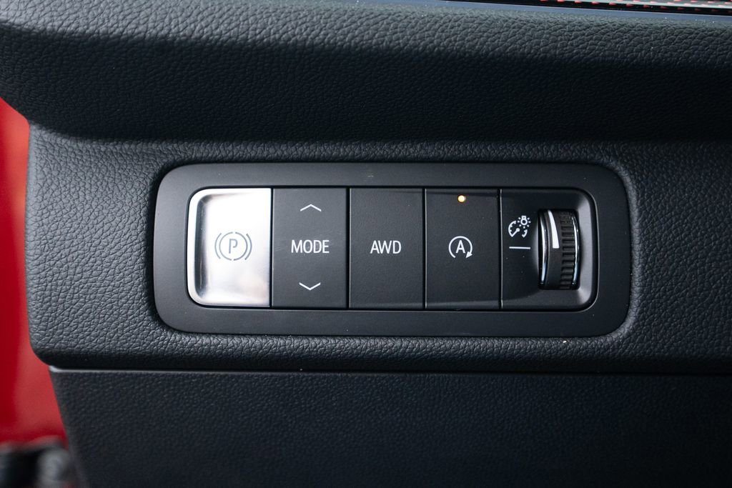 New 2025 Chevrolet Traverse Z71 w/ Enhanced Driving Package image 24