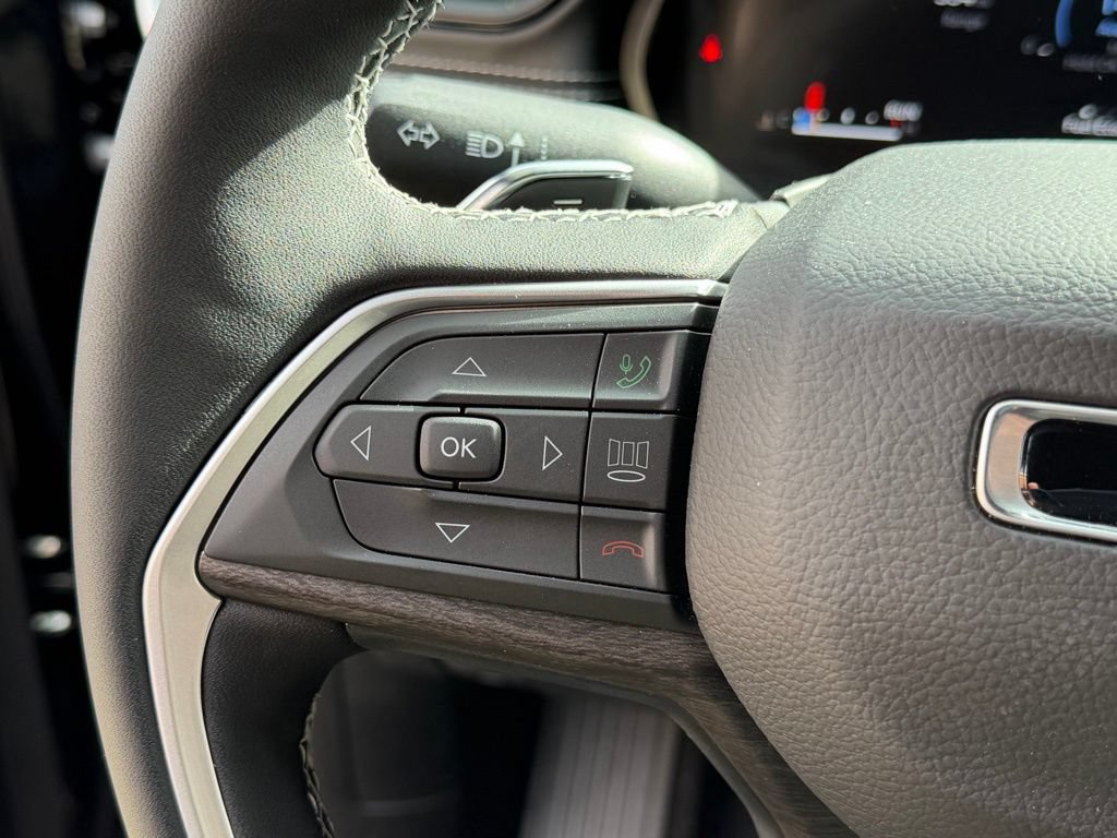 New 2026 Jeep Grand Cherokee Altitude AWD/4WD image 17