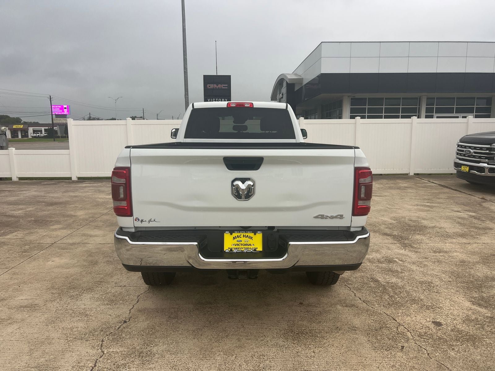 Used 2019 RAM 2500 Tradesman w/ Safety Group AWD/4WD image 4
