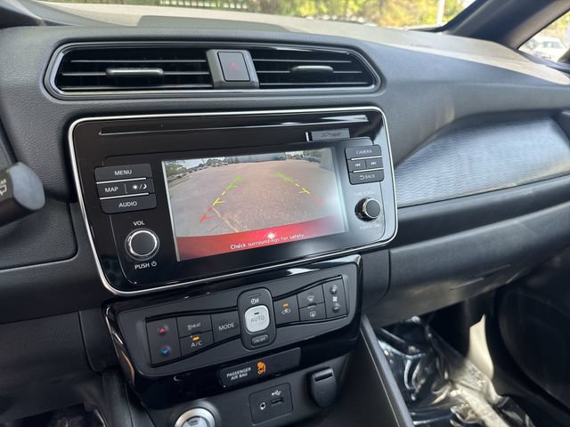 Used 2018 Nissan Leaf SV w/ SV Technology Package FWD image 22