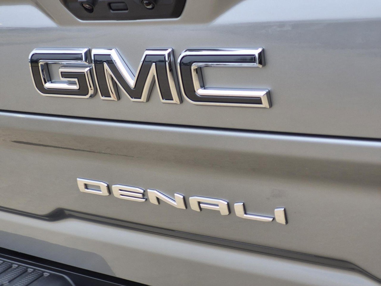 New 2026 GMC Sierra 2500 Denali Ultimate w/ Max Trailering Package image 6
