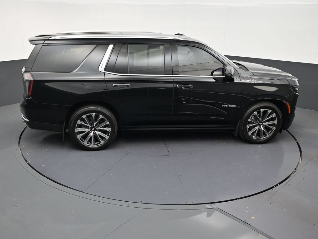 Used 2025 Chevrolet Tahoe High Country RWD image 19