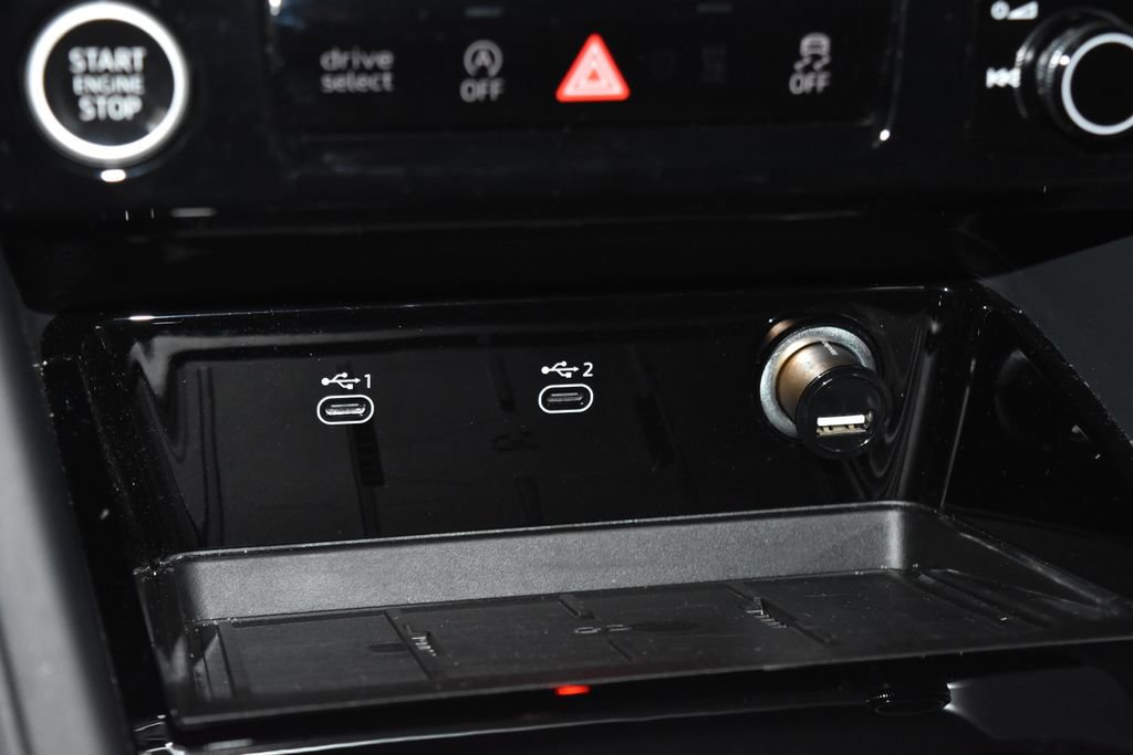 Certified 2025 Audi Q5 Premium w/ Convenience Package image 13