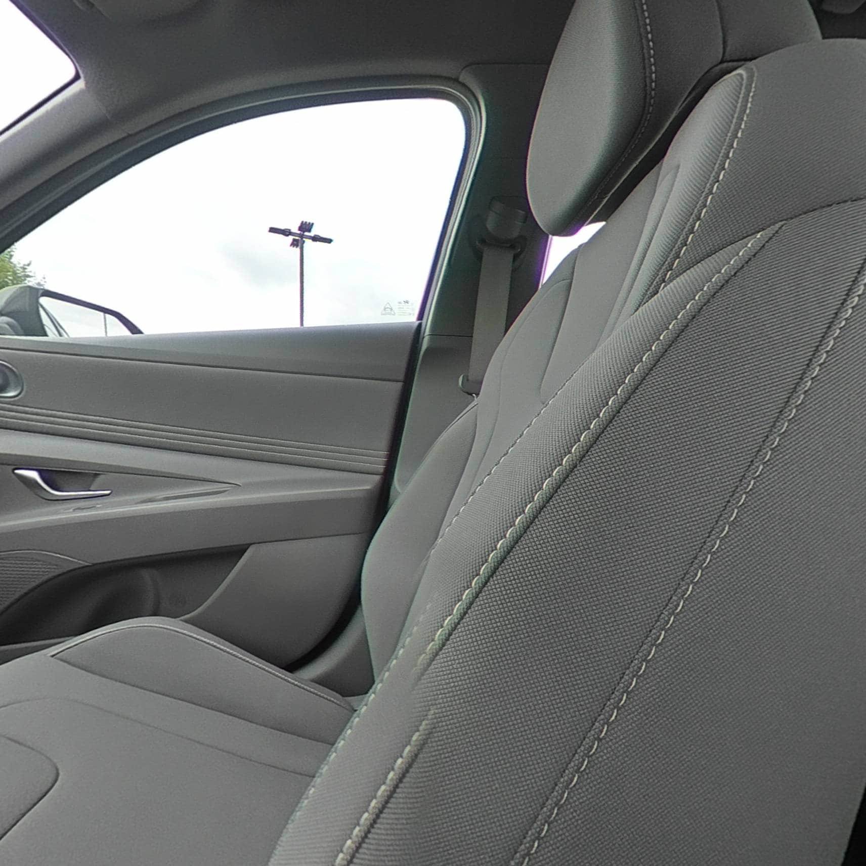 Certified 2024 Hyundai Elantra SEL w/ Convenience Package FWD image 32