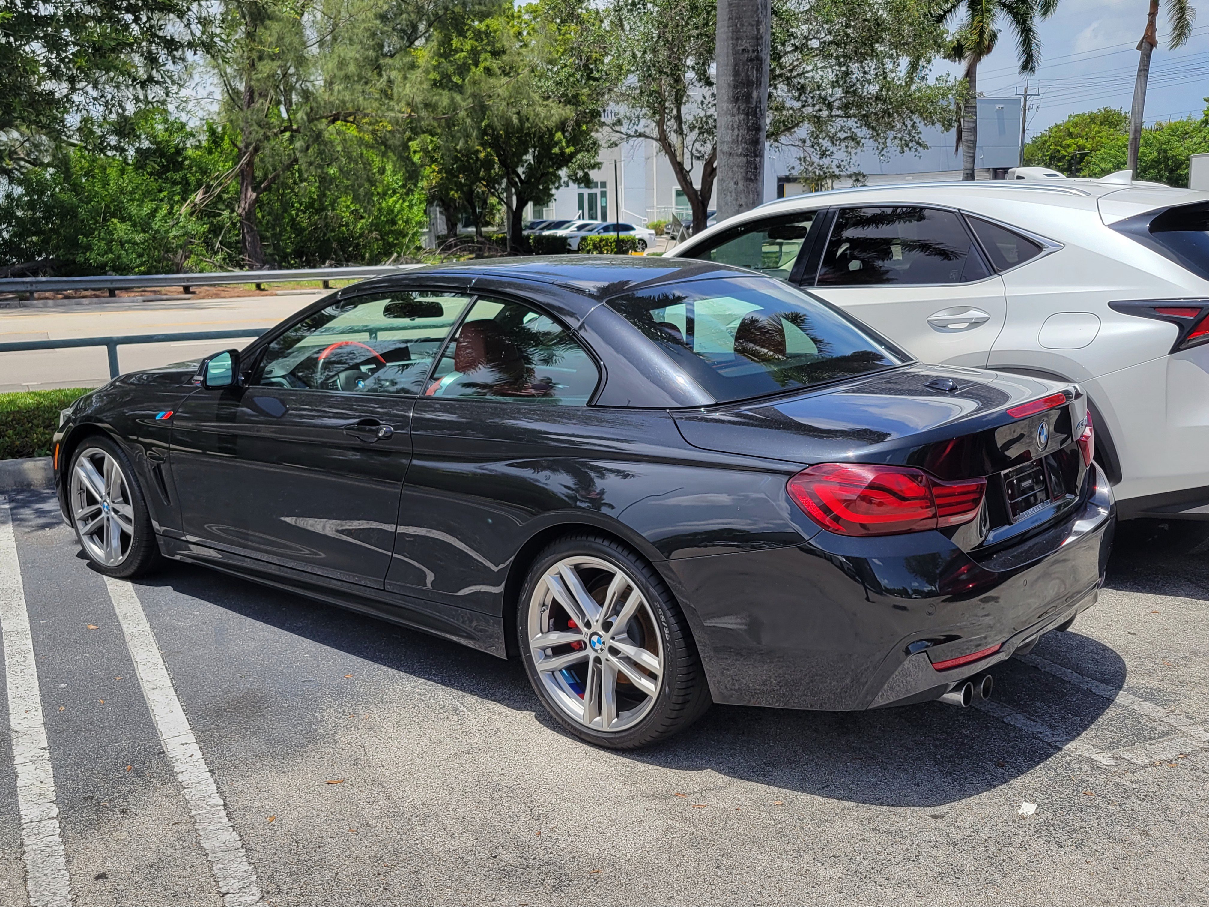 Used 2020 BMW 430i Convertible w/ M Sport Package RWD image 3