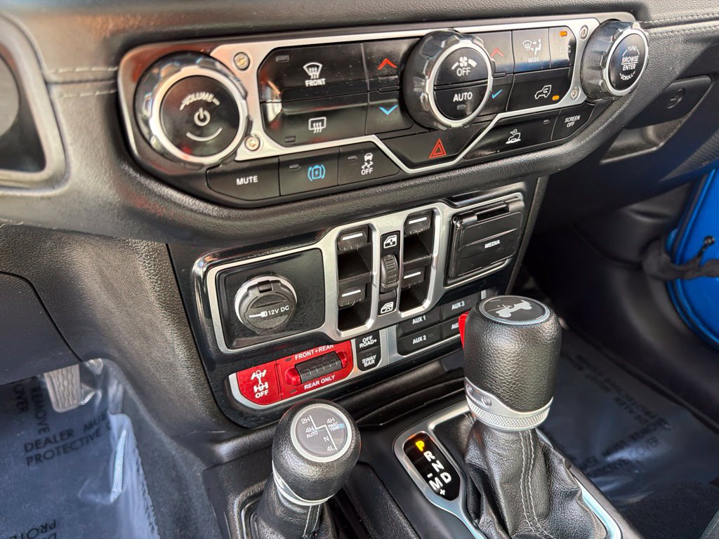 Used 2024 Jeep Wrangler Unlimited Rubicon 4xe AWD/4WD image 34