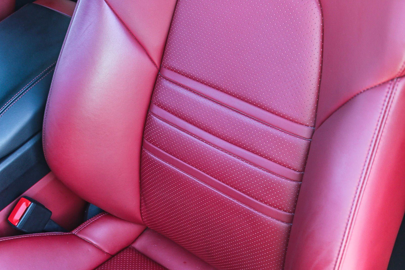 Used 2021 Porsche Cayenne Coupe AWD/4WD image 23