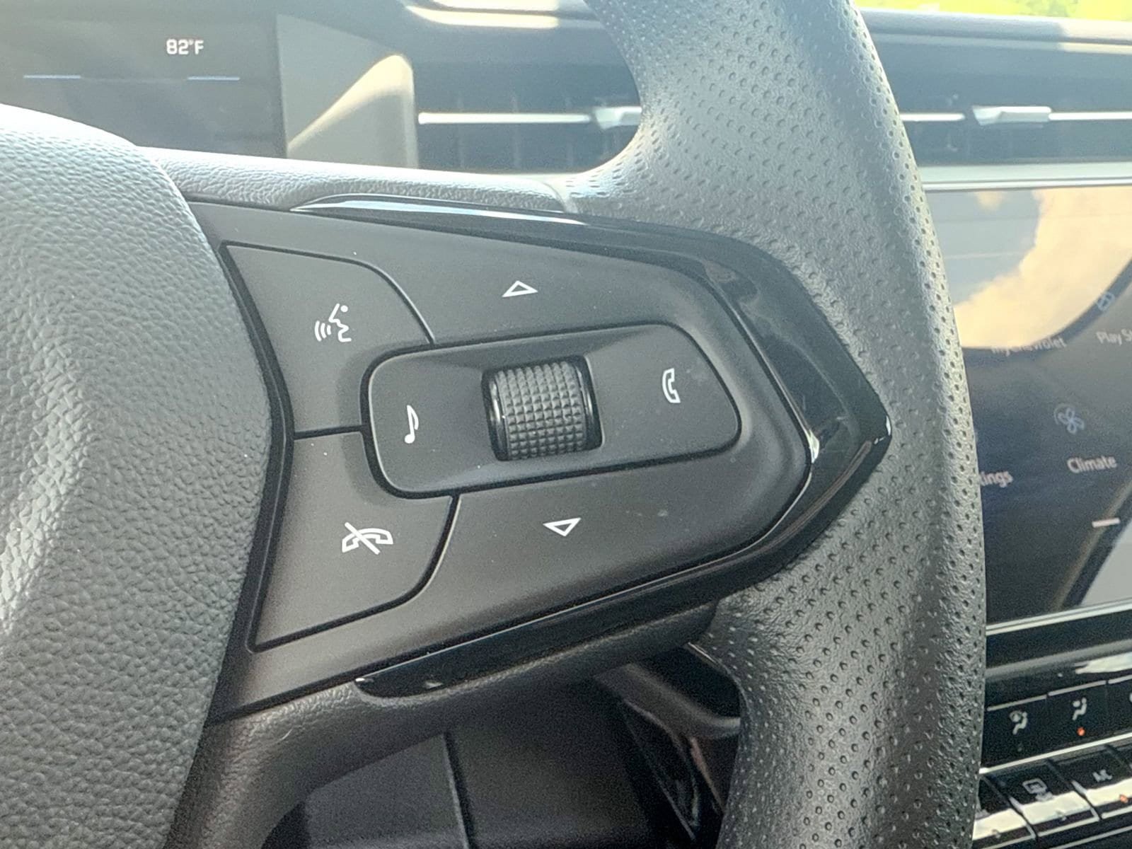 New 2027 Chevrolet Bolt LT w/ LPO, All-Weather Package FWD image 30