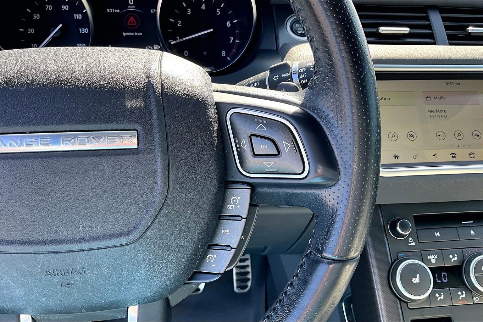 Used 2018 Land Rover Range Rover Evoque HSE Dynamic image 12