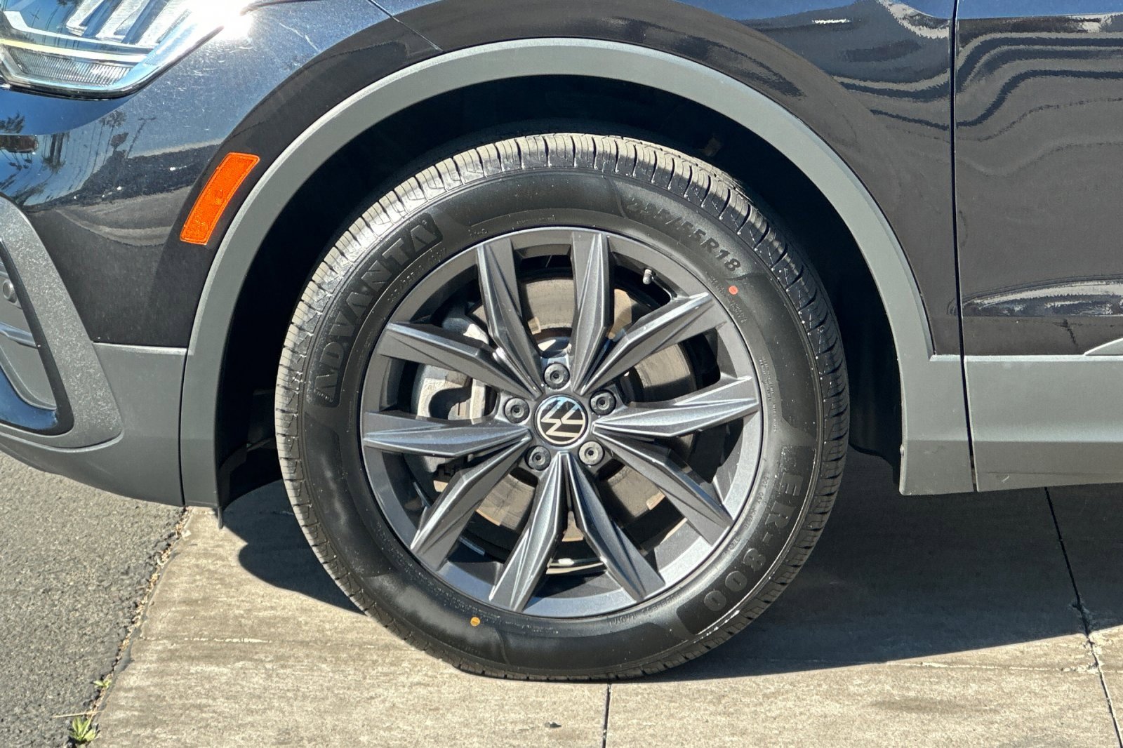 Certified 2022 Volkswagen Tiguan SE image 28