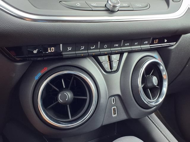 Used 2026 Chevrolet Blazer LT FWD image 12