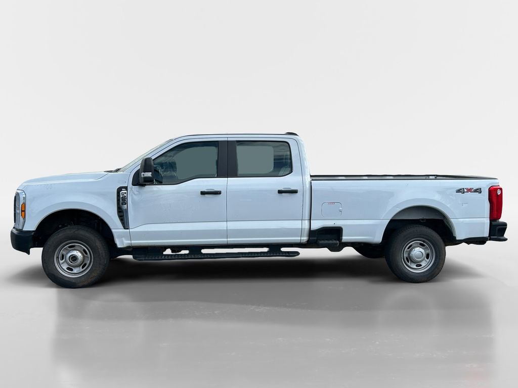 Used 2024 Ford F250 XL AWD/4WD image 2