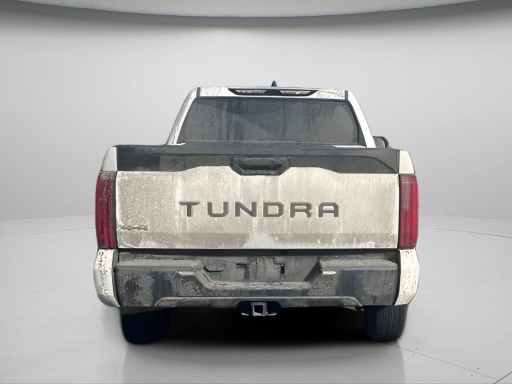 Used 2022 Toyota Tundra SR5 w/ SR5 Convenience Package image 5