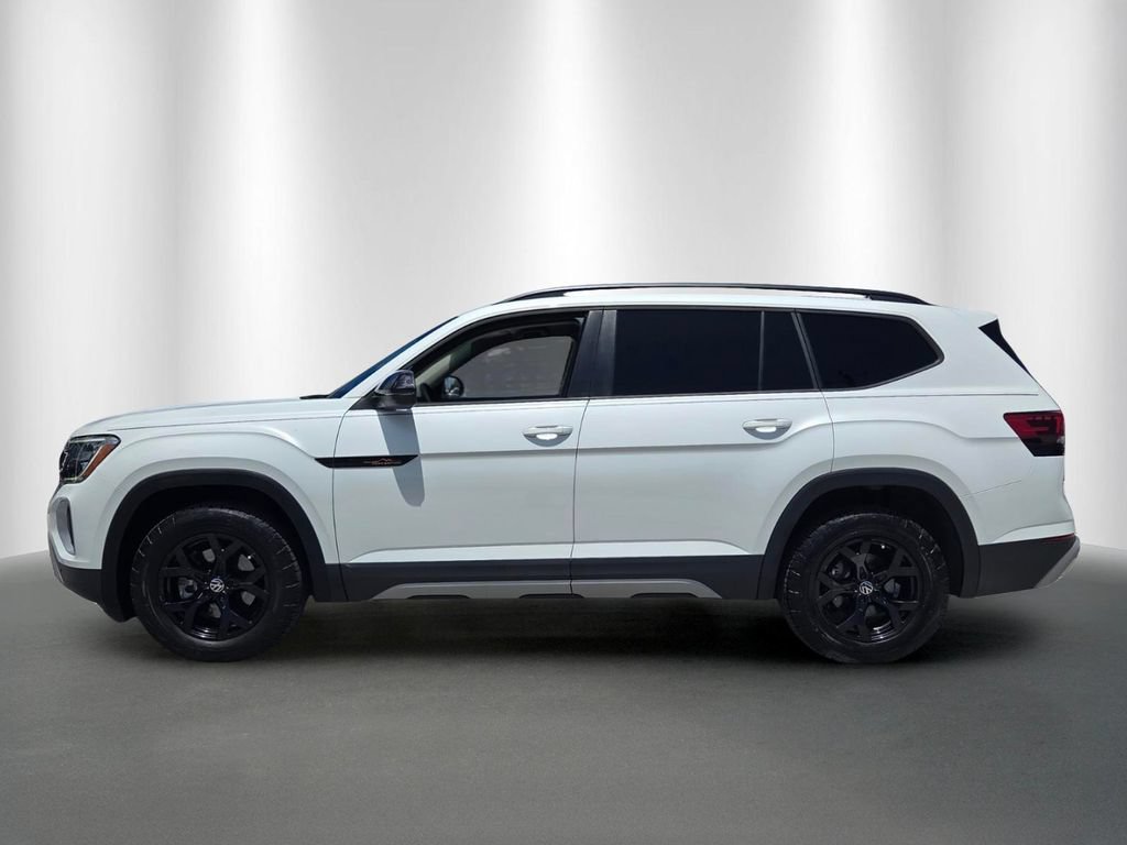 Used 2024 Volkswagen Atlas Peak Edition SEL AWD/4WD image 6