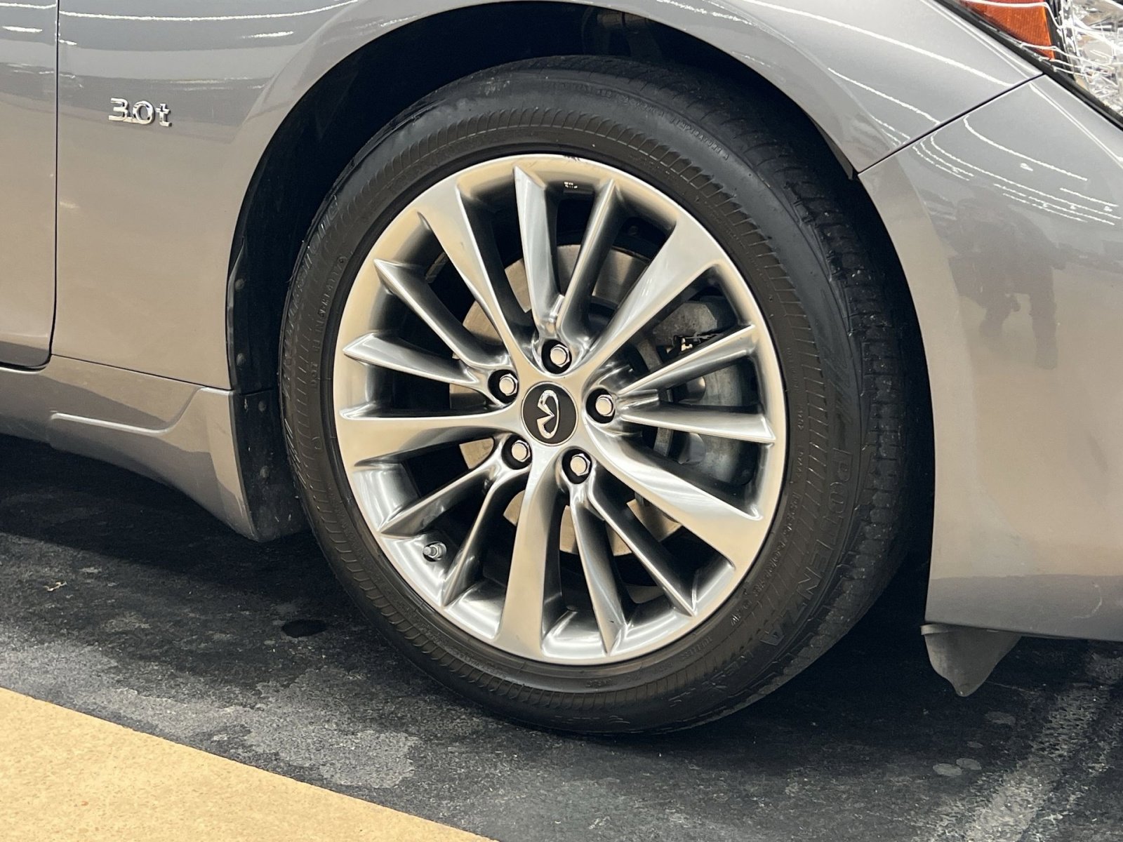 Used 2018 INFINITI Q50 Luxe w/ Essential Package (3.0T Luxe) image 11