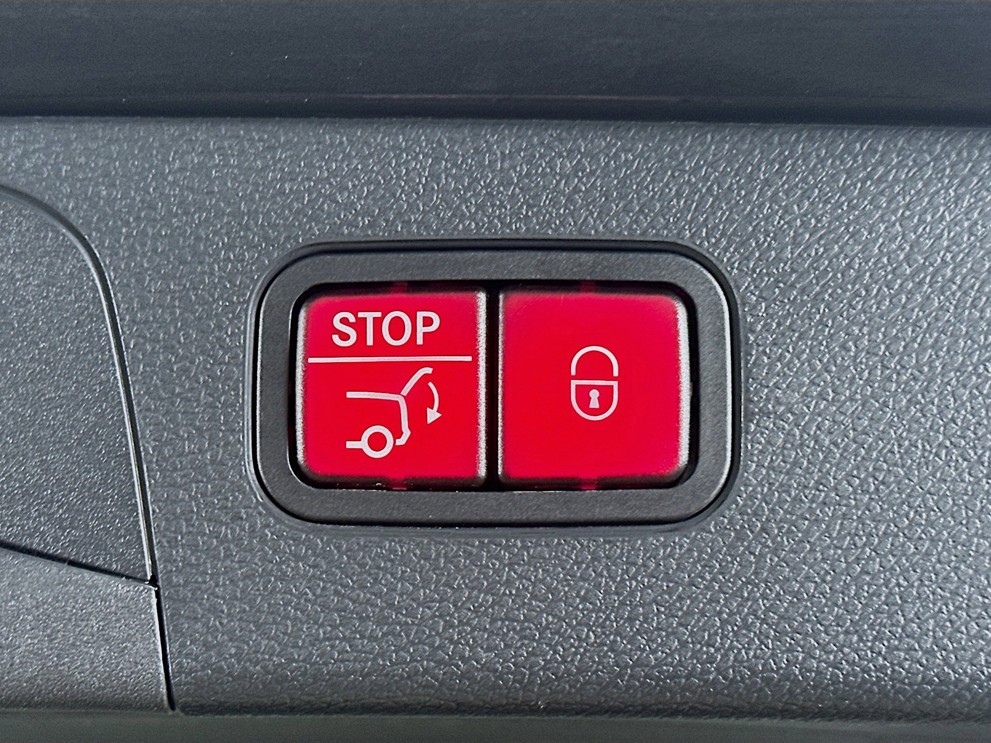 Used 2021 Mercedes-Benz GLC 300 4MATIC image 36