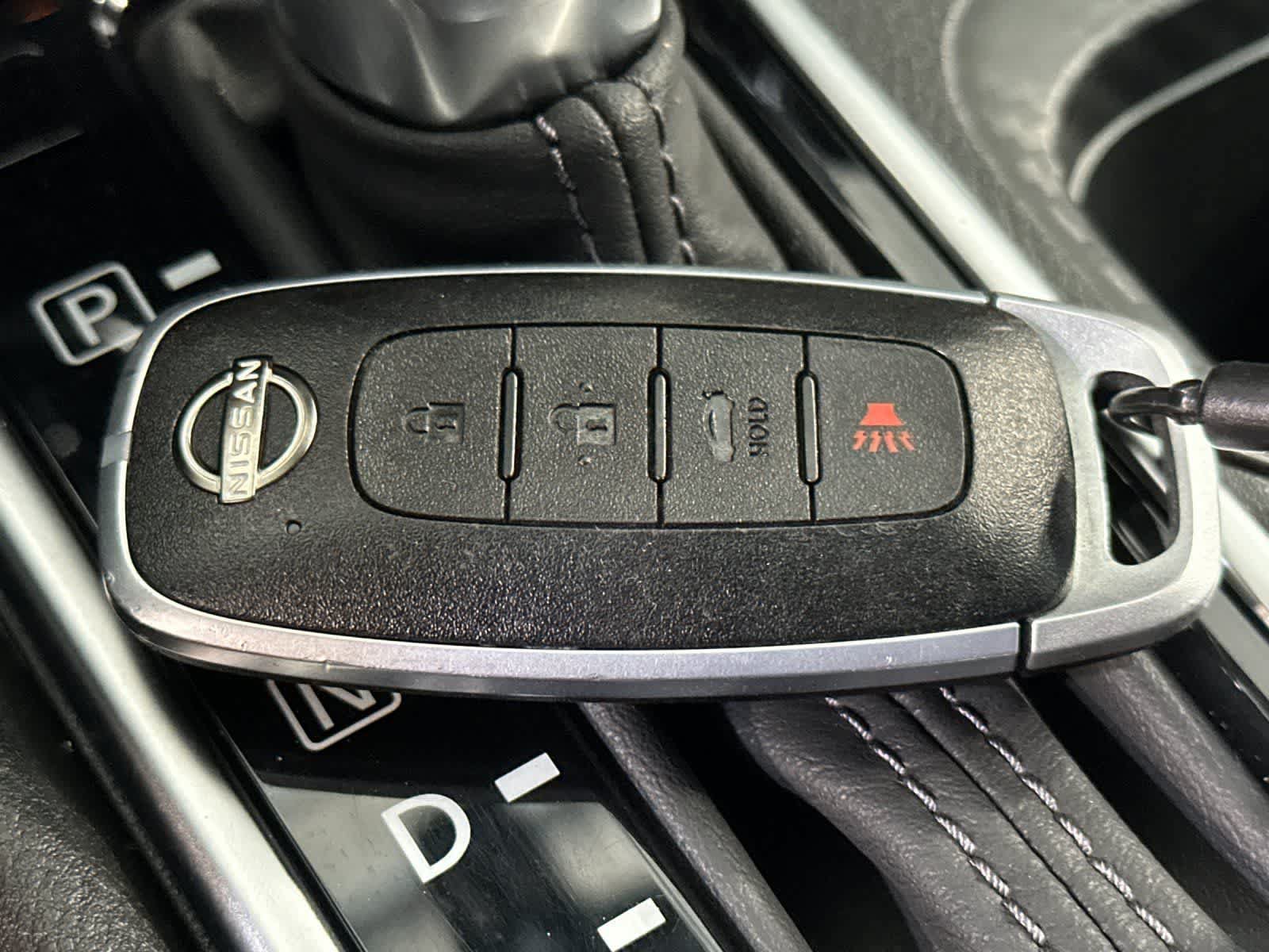Used 2025 Nissan Sentra SV FWD image 28