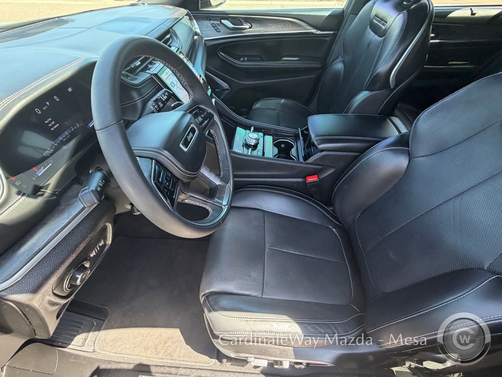 Used 2023 Jeep Grand Cherokee L Overland w/ Luxury Tech Group IV image 15