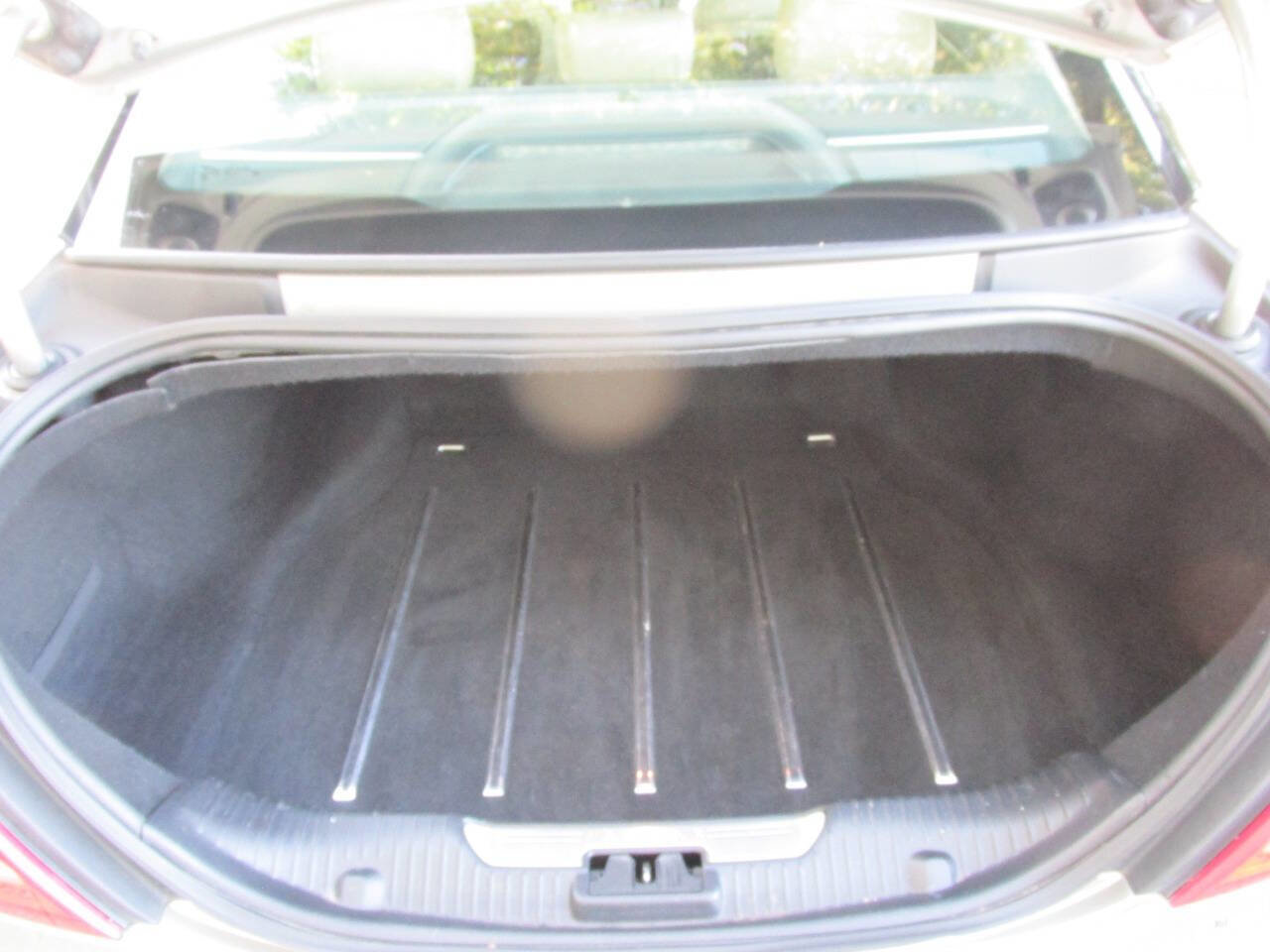 Used 2011 Jaguar XJ L image 30