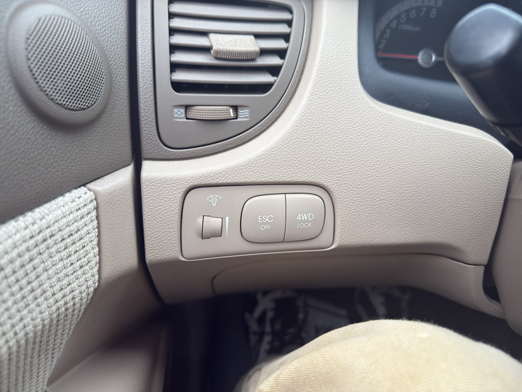 Used 2008 Kia Sportage LX AWD/4WD image 15