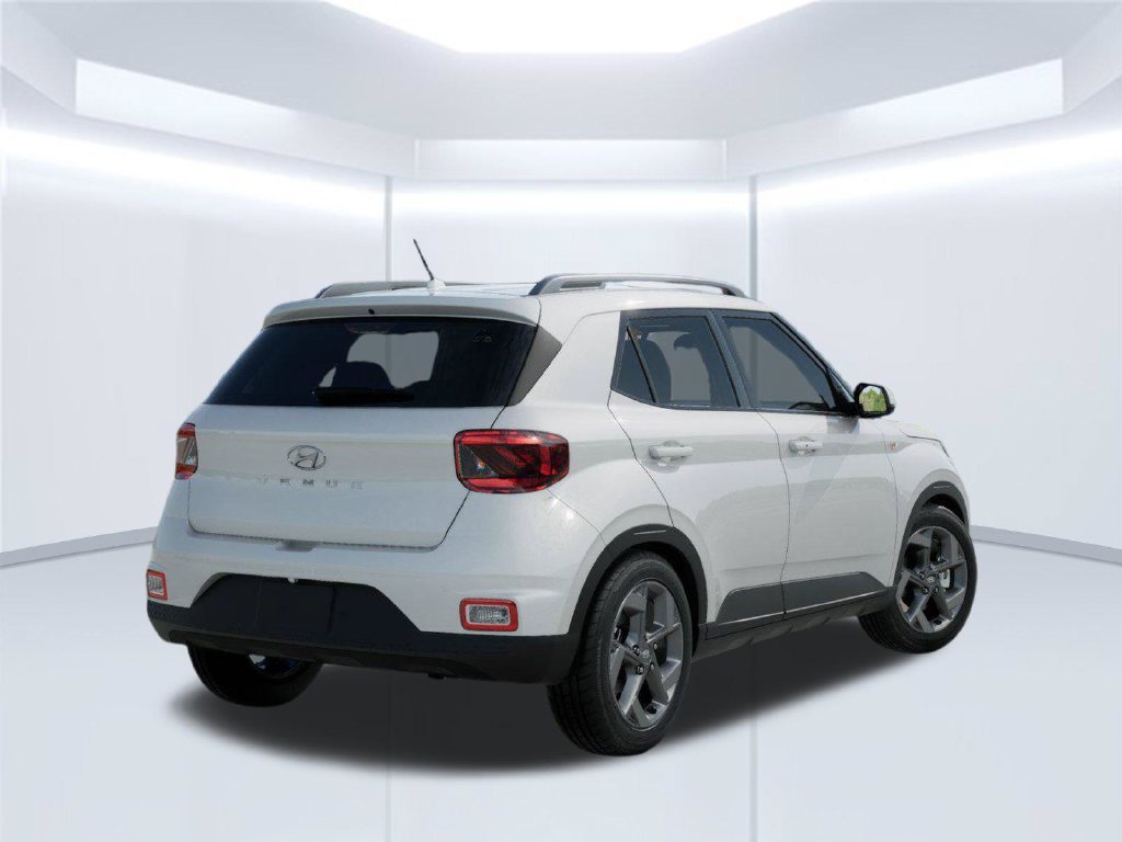 New 2026 Hyundai Venue SEL FWD image 4