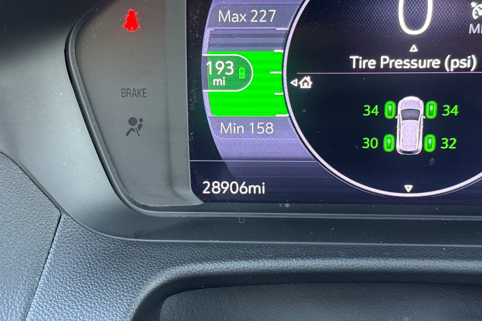 Used 2023 Chevrolet Bolt EUV LT w/ Driver Confidence Package FWD image 3