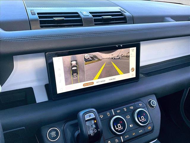 Used 2023 Land Rover Defender 110 SE image 21