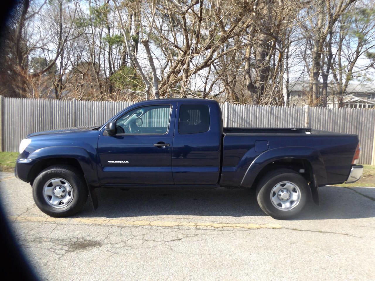 Used 2013 Toyota Tacoma 4x4 Access Cab V6 w/ SR5 Pkg image 2