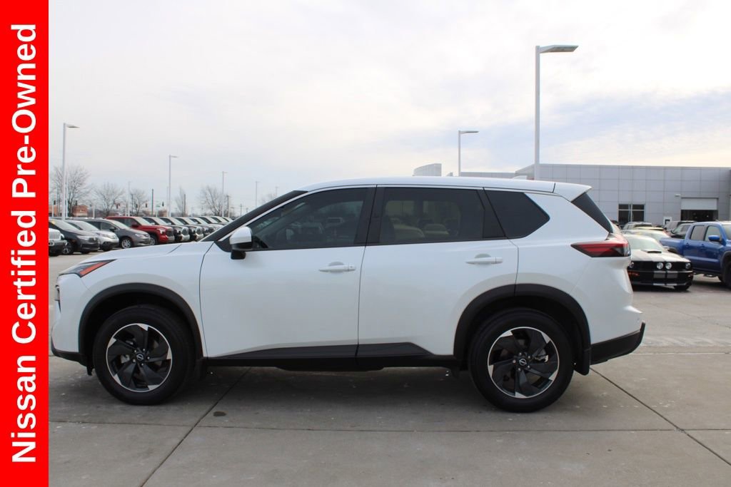 Certified 2024 Nissan Rogue SV image 4