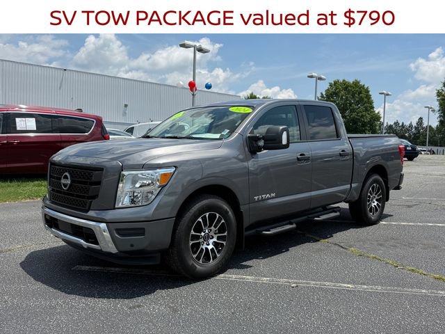 Used 2024 Nissan Titan SV w/ SV Convenience Package RWD image 7