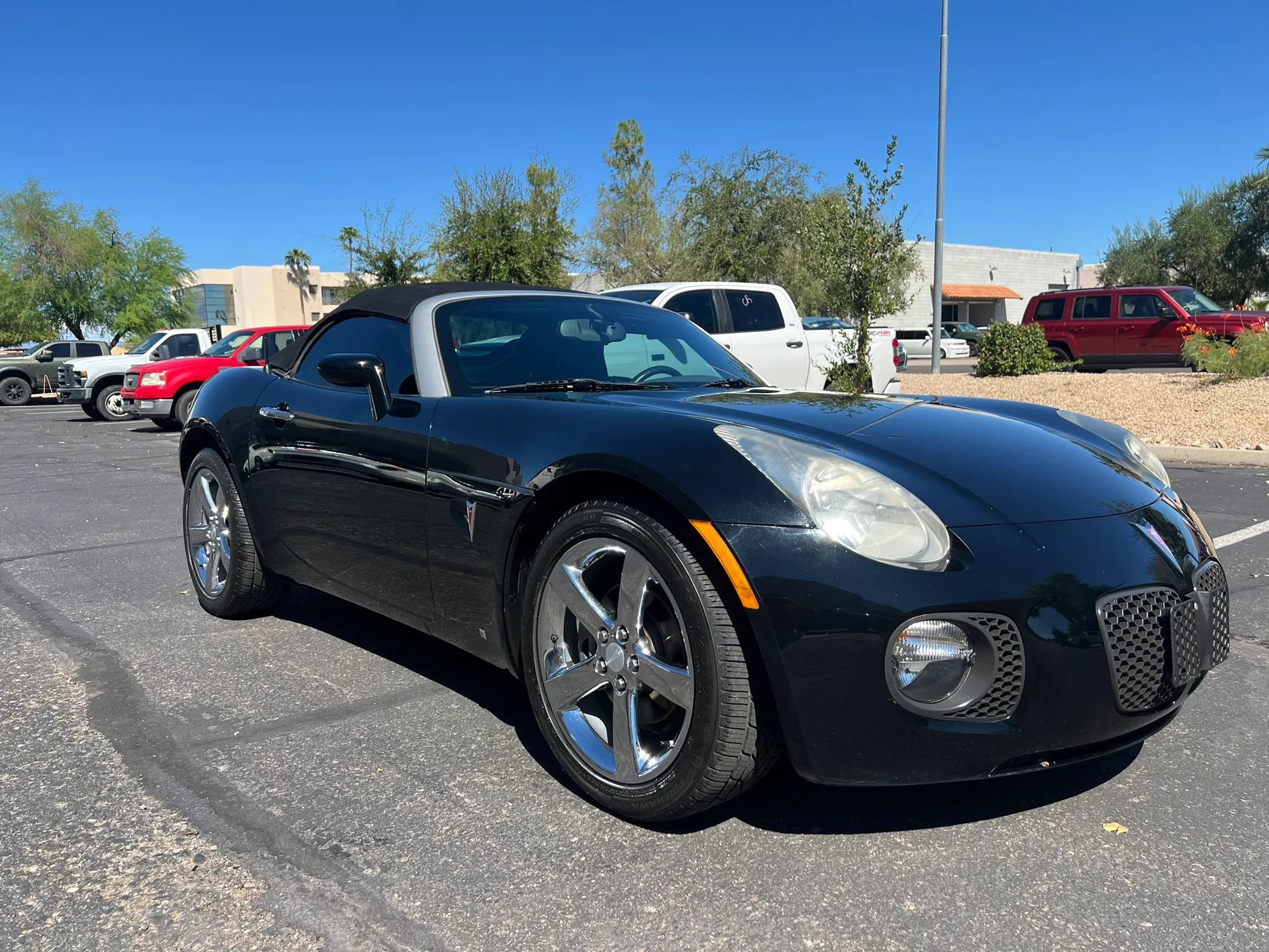 Used 2009 Pontiac Solstice GXP w/ Premium Package RWD image 6