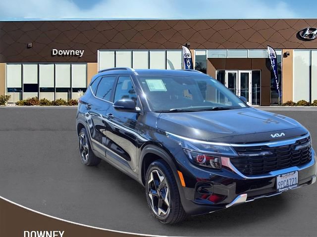 Used 2025 Kia Seltos S FWD image 2