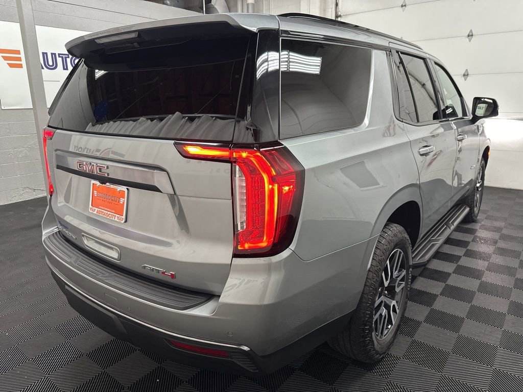 Used 2024 GMC Yukon AT4 w/ Technology Package image 10